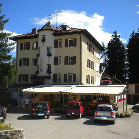 Hotel Roen Ruffre-Mendola מראה חיצוני תמונה