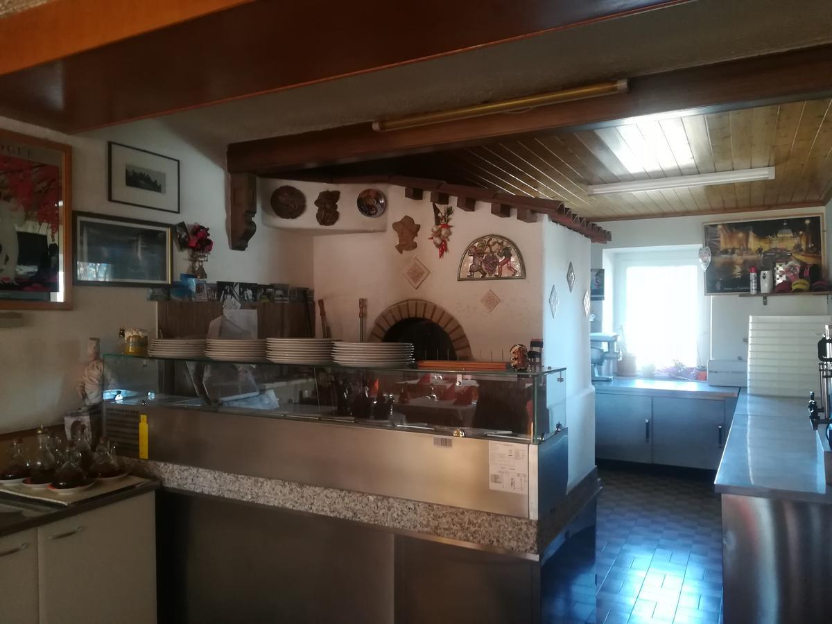 Hotel Roen Ruffre-Mendola מראה חיצוני תמונה